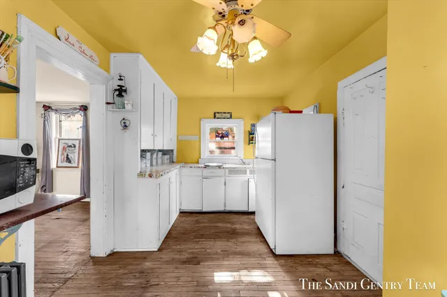 $349,900 | 201 South 4th Street, Grand Haven, MI 49417