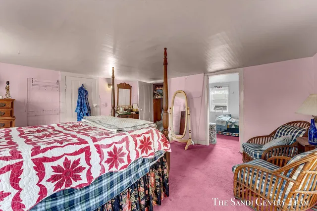 $349,900 | 201 South 4th Street, Grand Haven, MI 49417