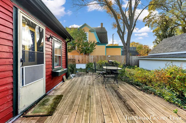 $349,900 | 201 South 4th Street, Grand Haven, MI 49417