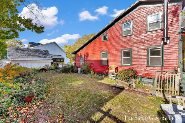 $349,900 | 201 South 4th Street, Grand Haven, MI 49417