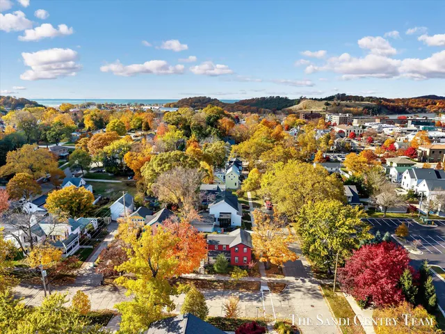 $349,900 | 201 South 4th Street, Grand Haven, MI 49417