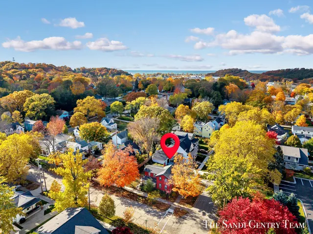 $349,900 | 201 South 4th Street, Grand Haven, MI 49417