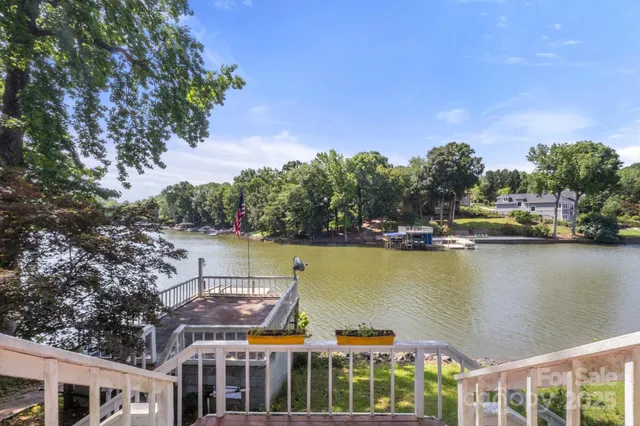 $730,000 | 7645 Buckland Road, Charlotte, NC 28278