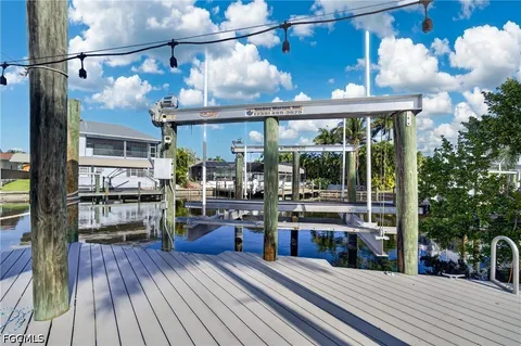 $399,999 | 12307 Matlacha Boulevard, Matlacha Isles, FL 33991