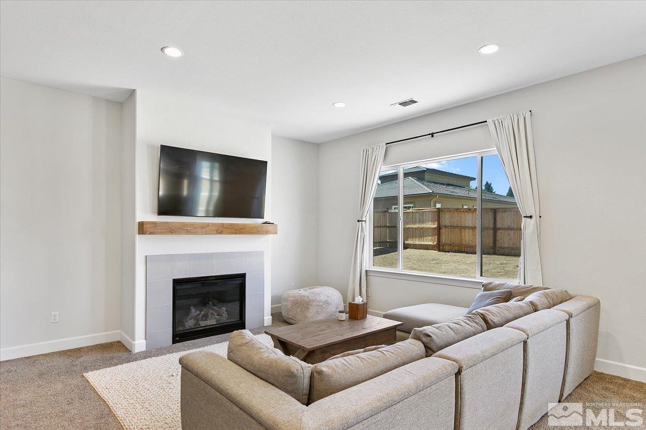 259 Starboard Drive Reno, NV 89439 - Photo 11 of 40 Photo 11