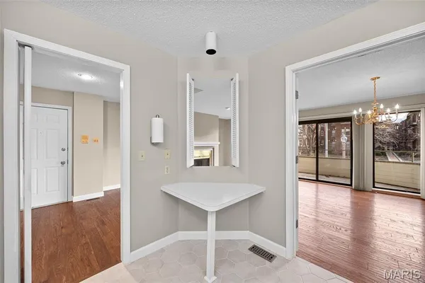 $235,000 | 5591 Waterman Boulevard, Unit A, St. Louis, MO 63112