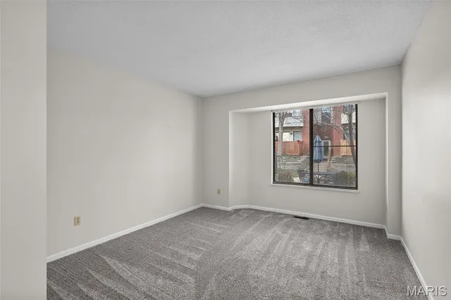 $240,000 | 5591 Waterman Boulevard, Unit A, St. Louis, MO 63112