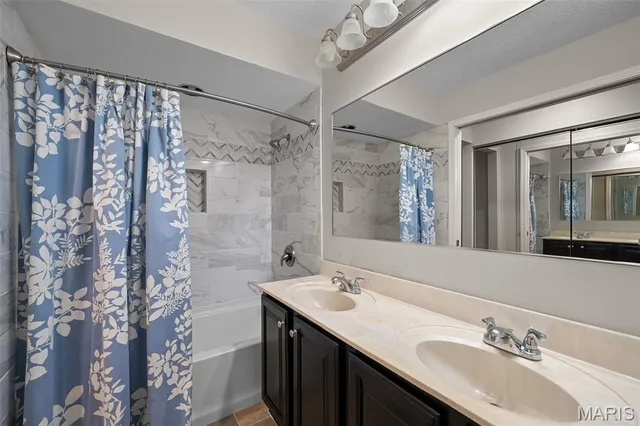 $240,000 | 5591 Waterman Boulevard, Unit A, St. Louis, MO 63112