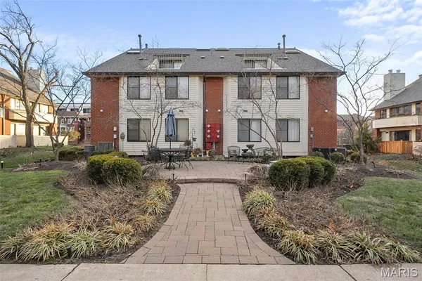 $235,000 | 5591 Waterman Boulevard, Unit A, St. Louis, MO 63112