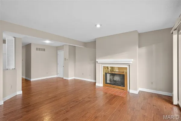 $235,000 | 5591 Waterman Boulevard, Unit A, St. Louis, MO 63112