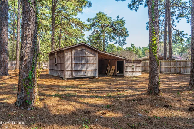 $2,200 | 1573 West Pennsylvania Avenue, Southern Pines, NC 28387