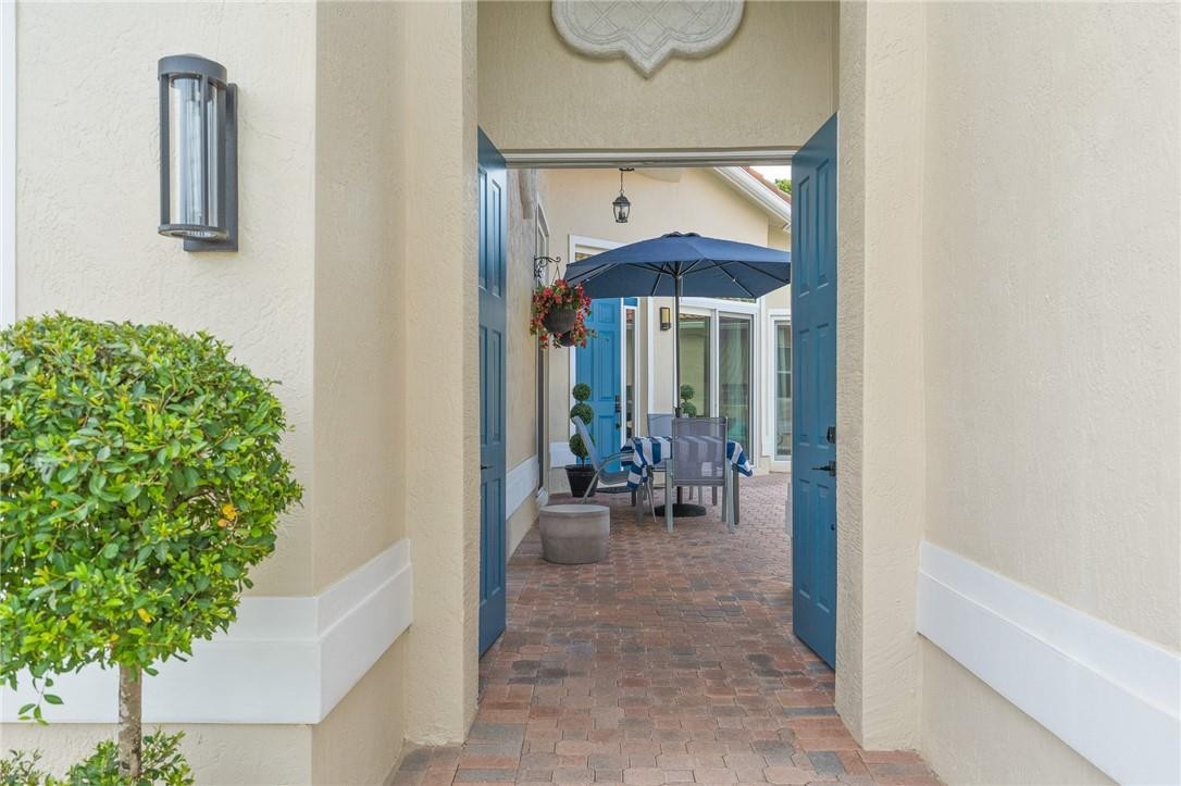 7160 Northwest Turtle Walk Boca Raton, FL 33487 - Photo 4 of 57 Photo 4