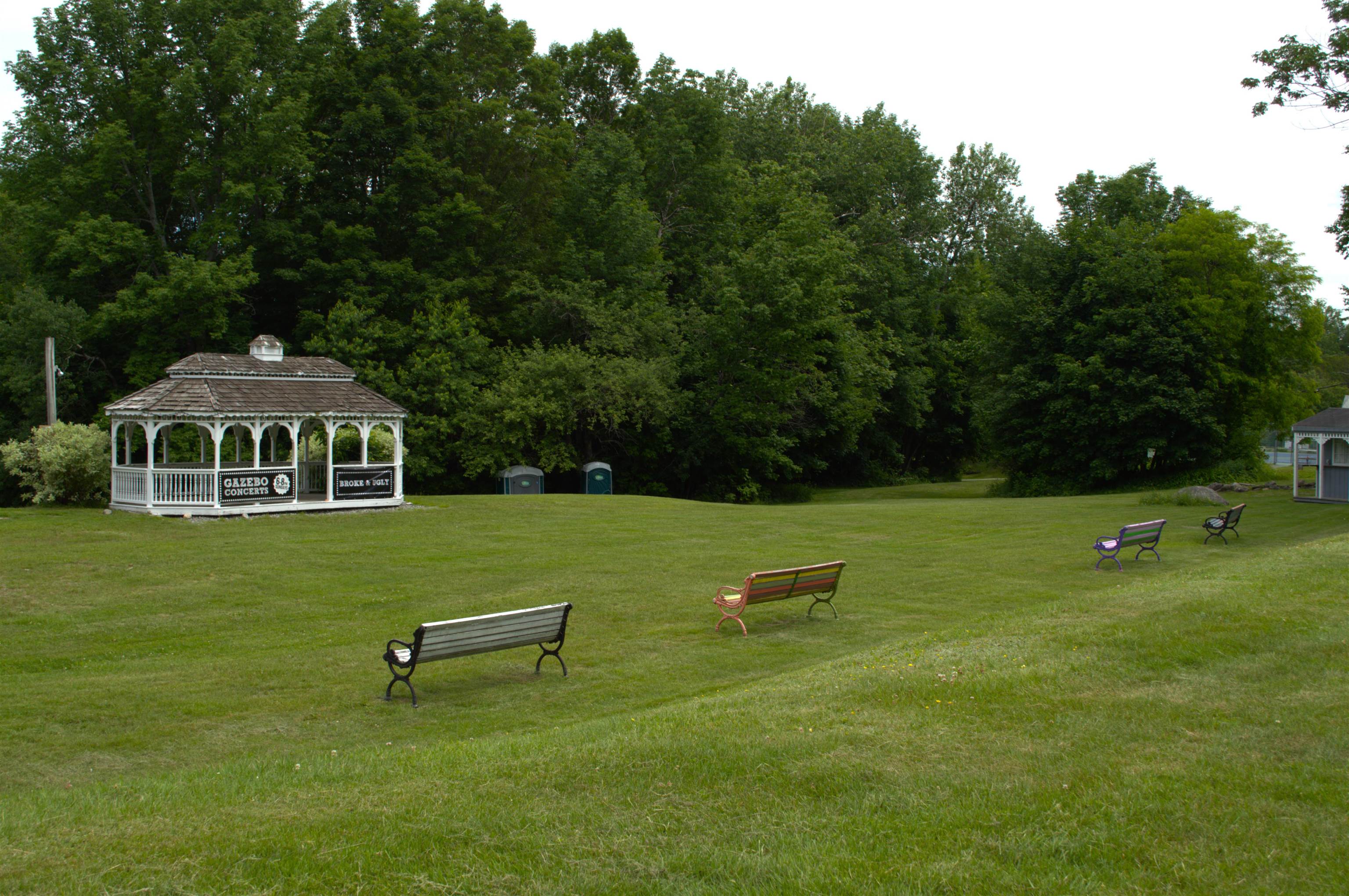 48 Pine Street Bethlehem, NH 03574 - Photo 30 of 32 Gallery Image 30