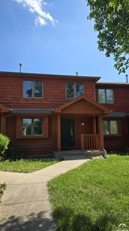 $274,900 | 216 Glenview Drive, Lawrence, KS 66049