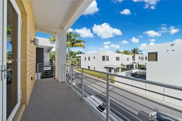 $1,450,000 | 9830 Northwest 74th Terrace, Doral, FL 33178