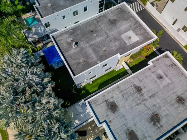 $1,450,000 | 9830 Northwest 74th Terrace, Doral, FL 33178