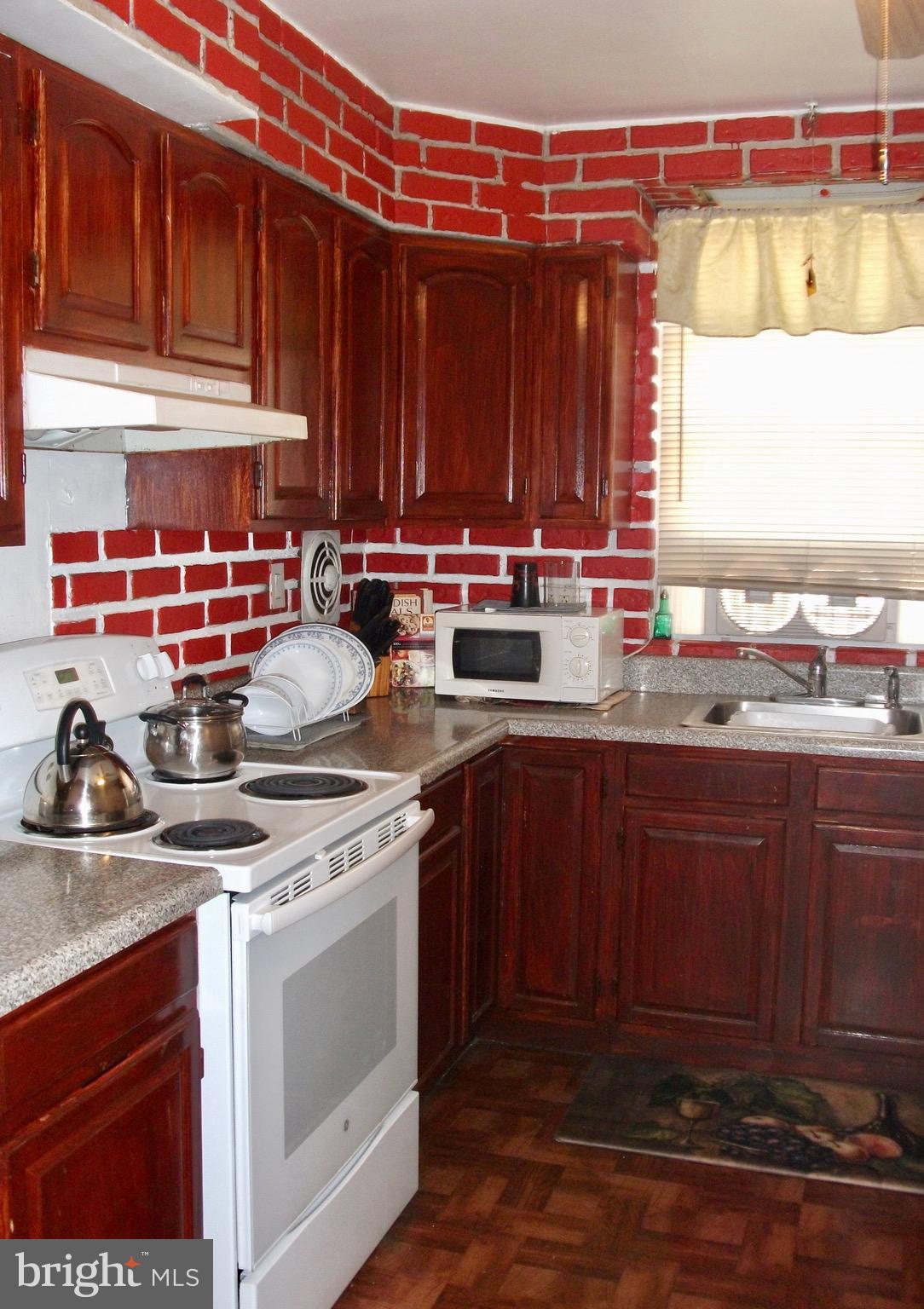 1908 Garrett Road Lansdowne, PA 19050 - Photo 4 of 10