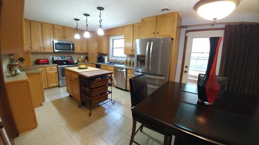 118 High Point Lane Oak Ridge, TN 37830 - Photo 7 of 16 Kitchen3