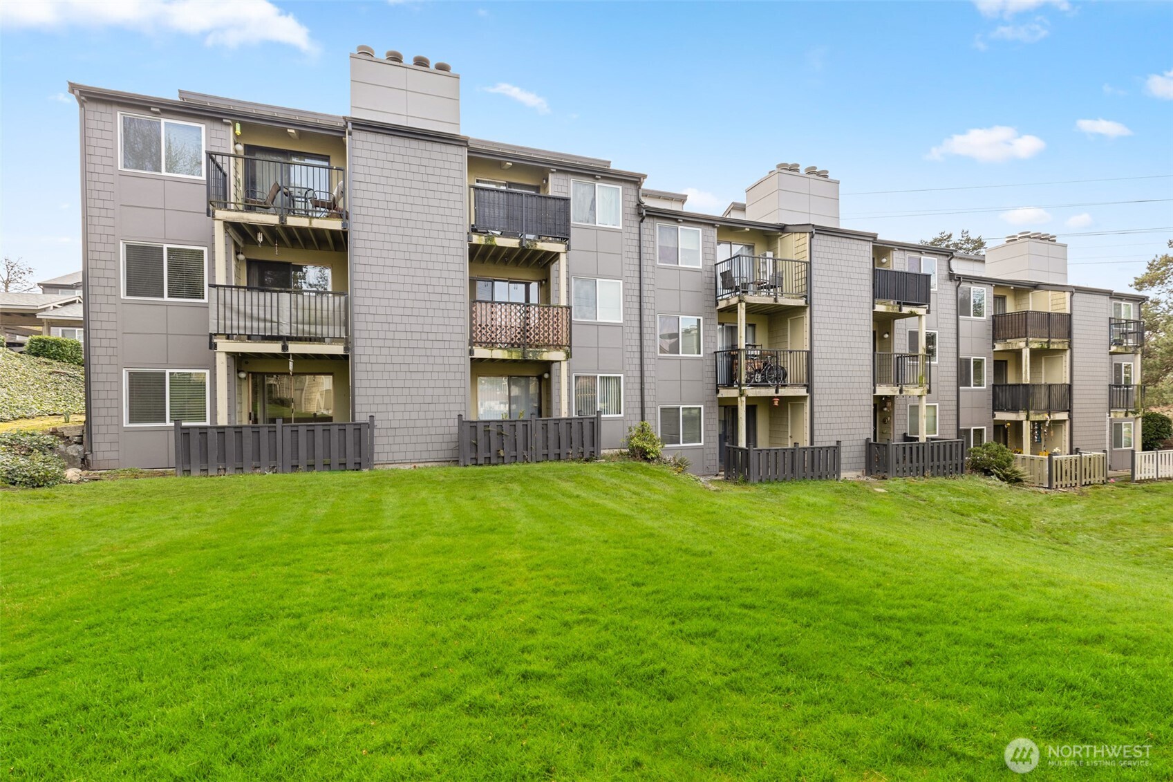 2020 Grant Avenue South, Unit A202 Renton, WA 98055 - Photo 30 of 31