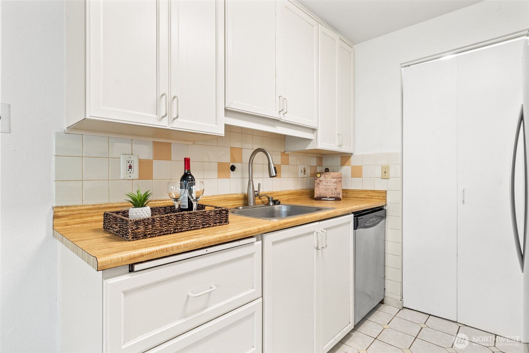 2020 Grant Avenue South, Unit A202 Renton, WA 98055 - Photo 4 of 40