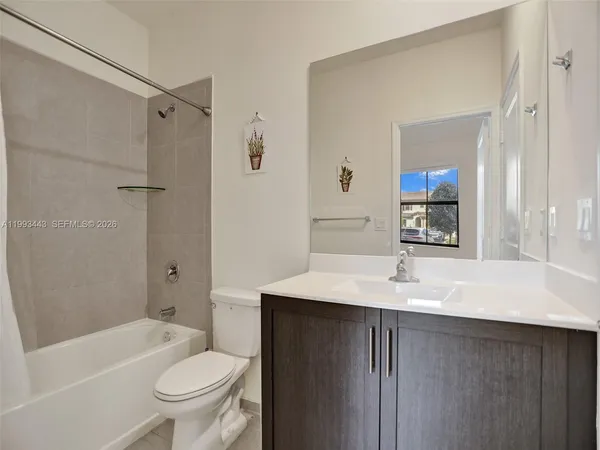 $2,950 | 3436 West 111th Place, Hialeah, FL 33018