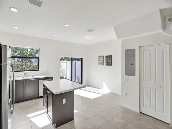 $2,950 | 3436 West 111th Place, Hialeah, FL 33018