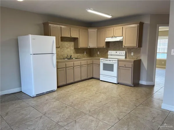 $690,000 | 307 North Moorefield Road, Mission, TX 78572