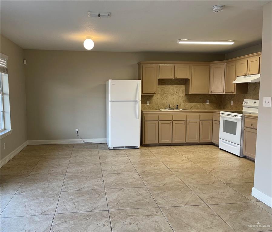 307 North Moorefield Road Mission, TX 78572 - Photo 7 of 16