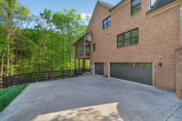 $925,000 | 7176 Kyles Creek Drive, Fairview, TN 37062