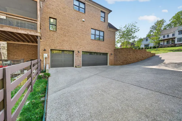 $925,000 | 7176 Kyles Creek Drive, Fairview, TN 37062