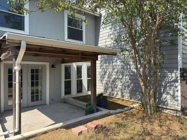 $1,700 | 7911 Parliament Place, Austin, TX 78759