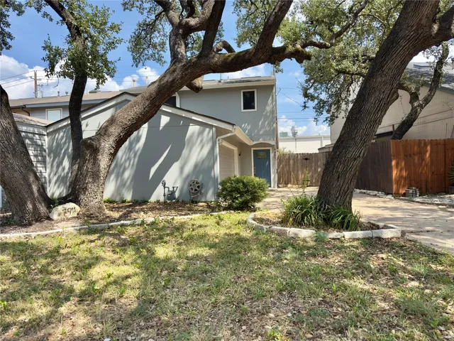 $1,700 | 7911 Parliament Place, Austin, TX 78759