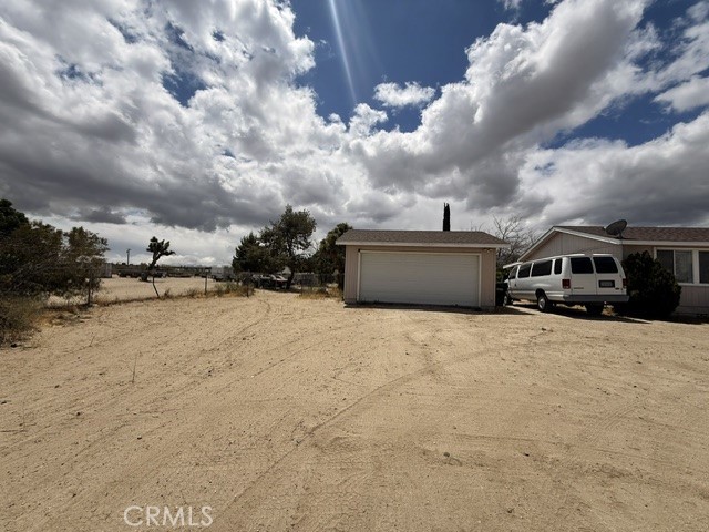 397 Joshua Hills Road Pinon Hills, CA 92372 - Photo 17 of 20