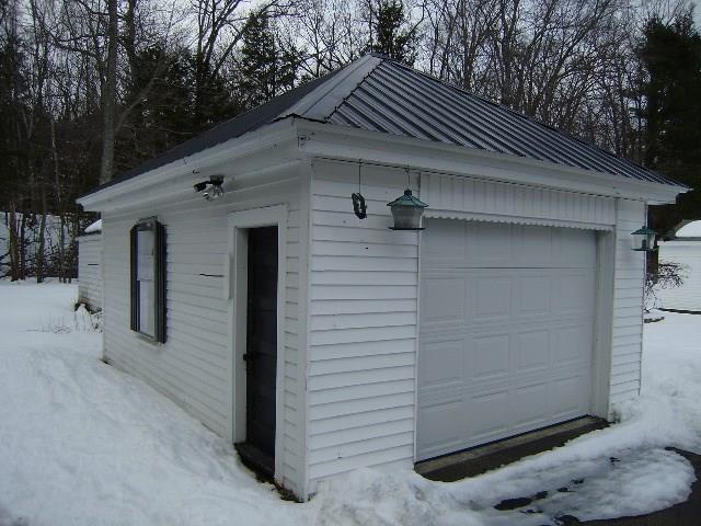 27 Howard Street Springvale, ME 04083 - Photo 15 of 22 Photo