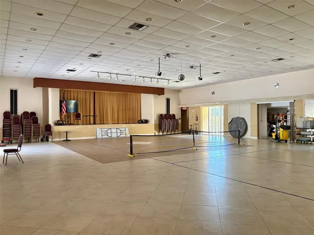 $1,700 | 1055 Country Club Drive, Unit 404, Margate, FL 33063