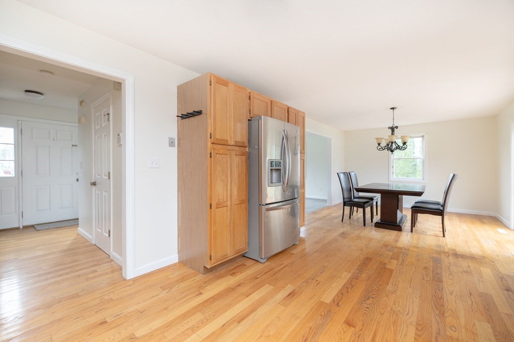 156 Fair Oak Road Springfield, MA 01128 - Photo 12 of 42