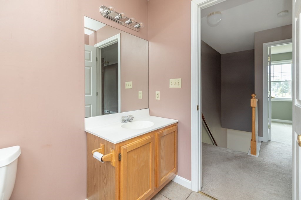 156 Fair Oak Road Springfield, MA 01128 - Photo 23 of 42