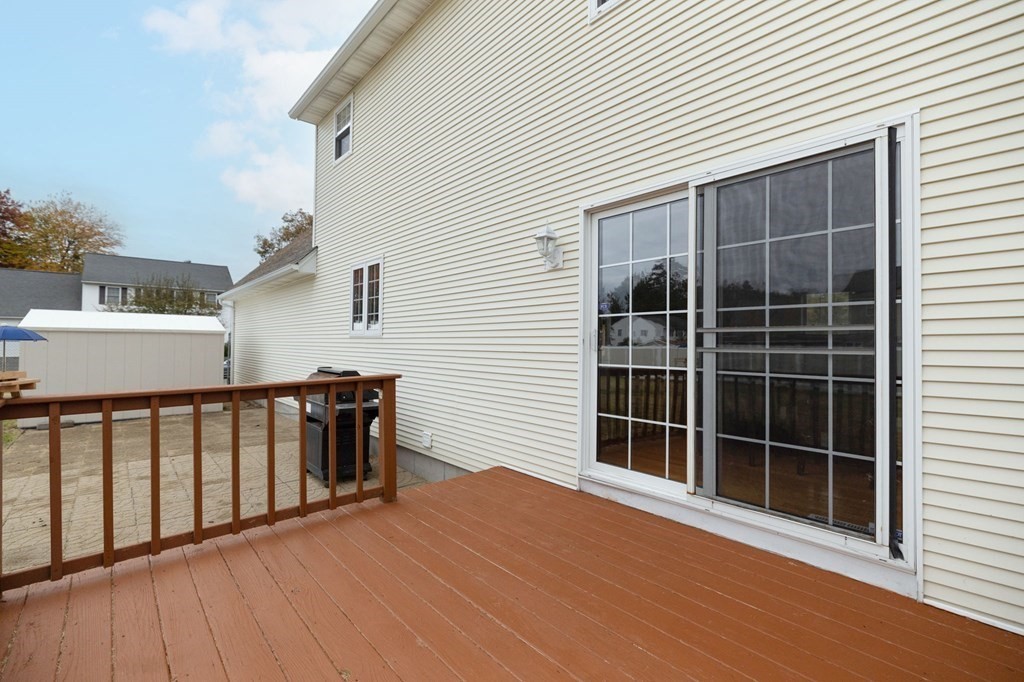 156 Fair Oak Road Springfield, MA 01128 - Photo 6 of 42