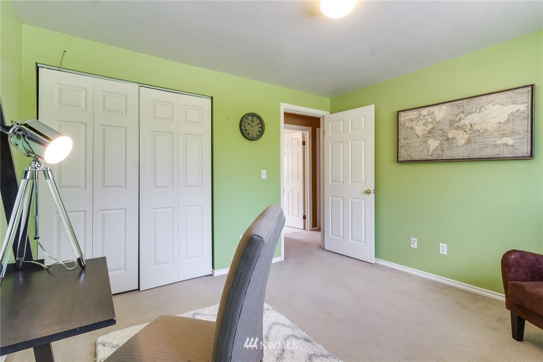 9211 Northeast 180th Street Bothell, WA 98011 - Photo 10 of 15 Gallery Image 10
