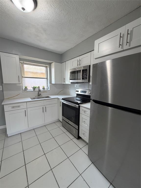 5826 Pierce Street Hollywood, FL 33021 - Photo 6 of 10