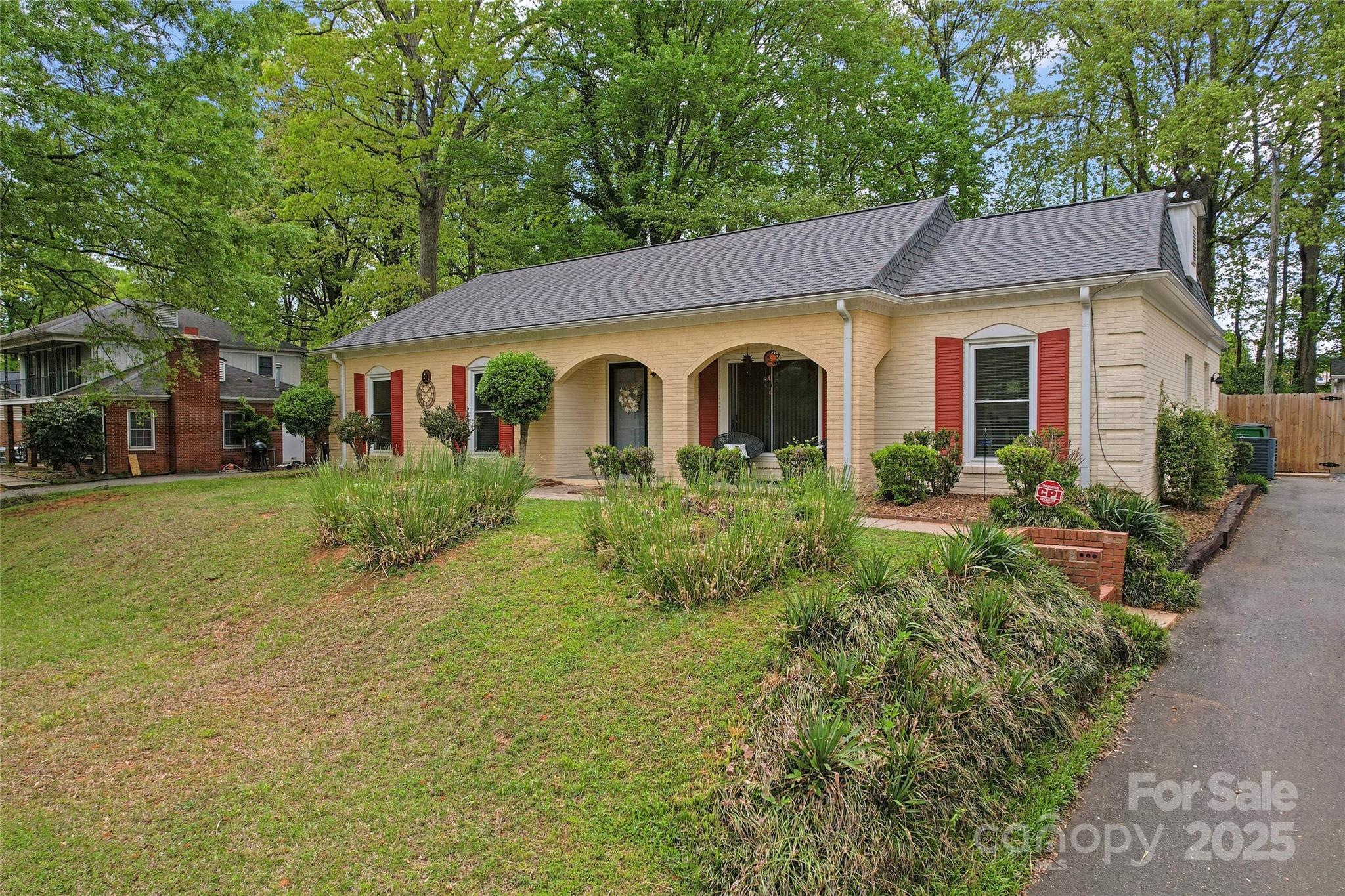 6721 Old Post Road Charlotte, NC 28212 - Photo 4 of 45 Gallery Image 4