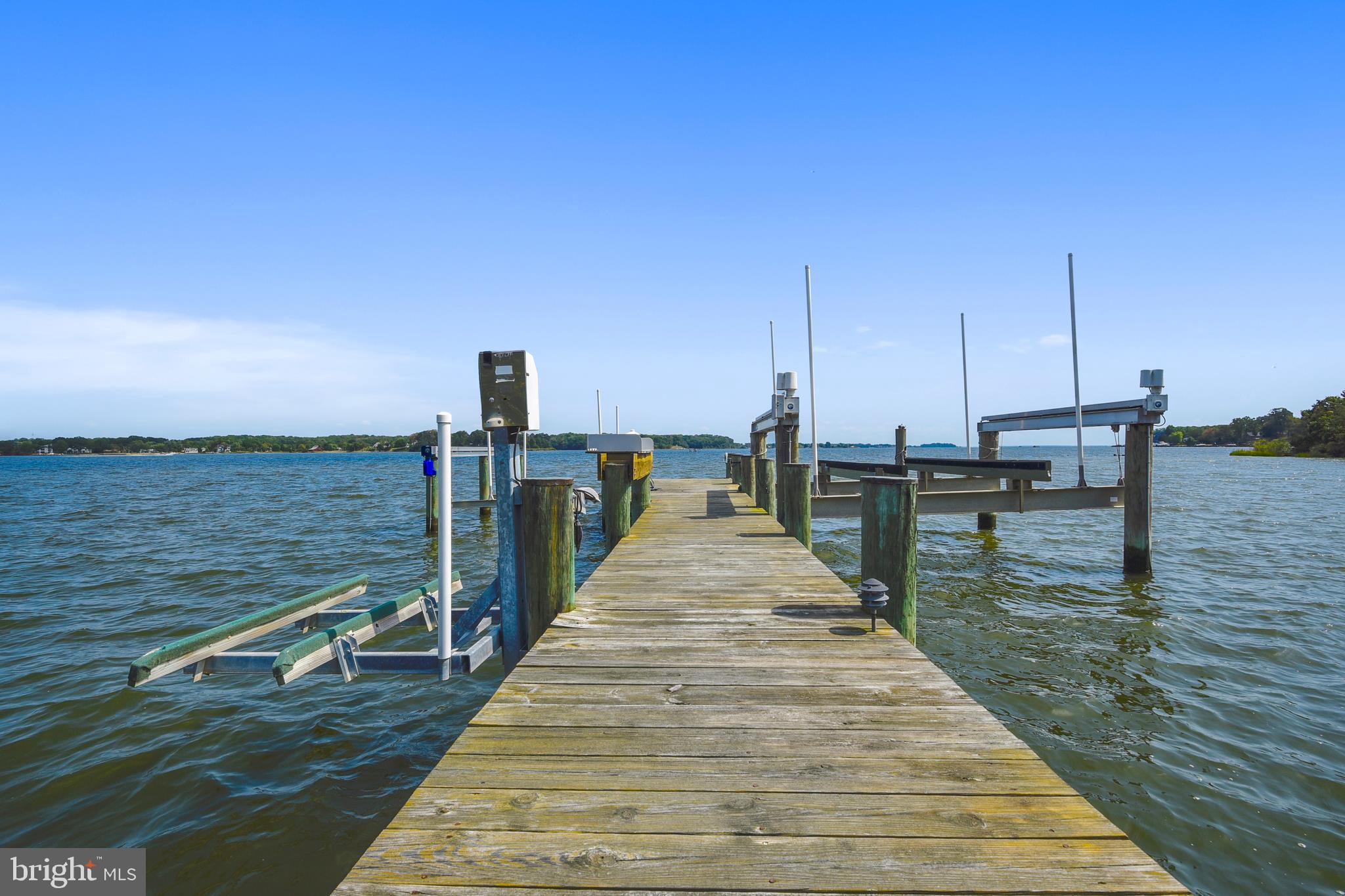 3309 Old Point Road Edgewater, MD 21037 - Photo 3 of 39 3 Lifts