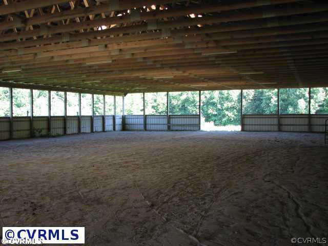3259 Maidens Road Powhatan, VA 23139 - Photo 7 of 12 Stable/Barn - Indoor/covered Riding Ring/Training