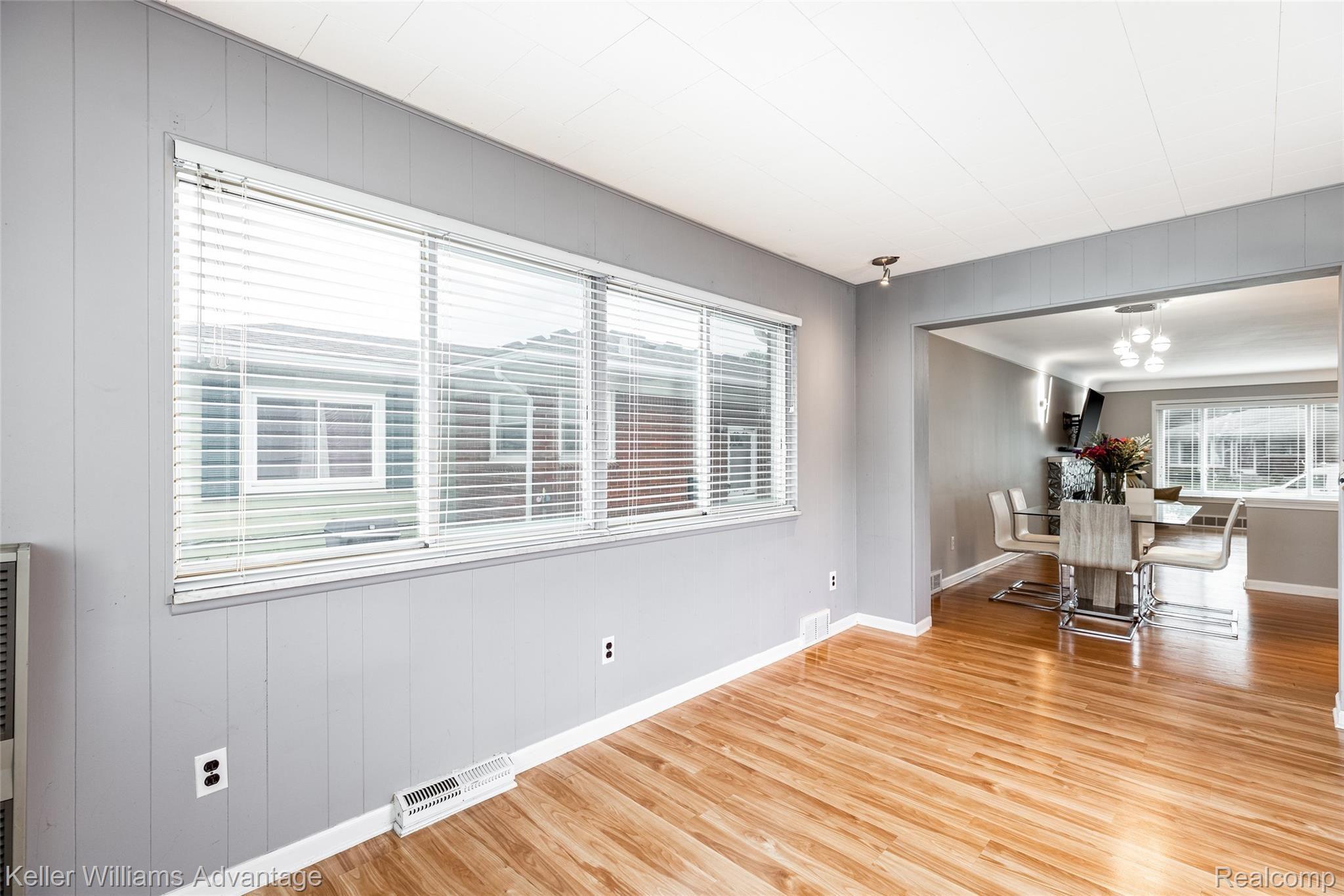 19085 Mott Avenue Eastpointe, MI 48021 - Photo 9 of 26 Additional area perfect for at home office, learning or playroom, make it your own!