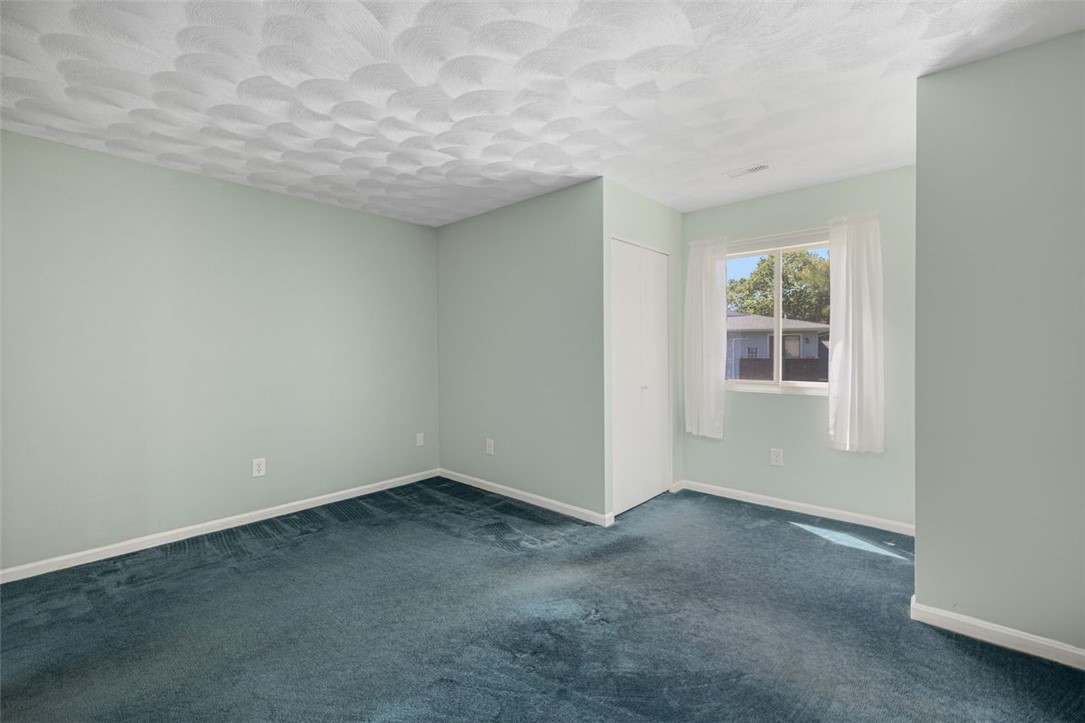 124 Edaville Court Warwick, RI 02886 - Photo 23 of 50