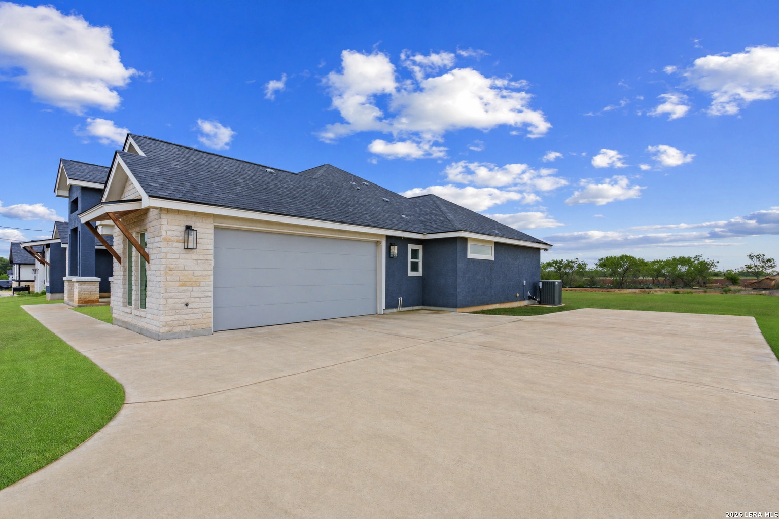 9991 Crow Lane Adkins, TX 78101 - Photo 5 of 35