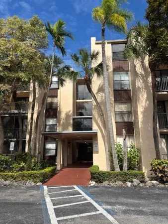$2,680 | 14211 North Kendall Drive, Unit 109E, Miami, FL 33186