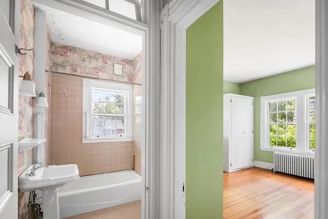 $385,000 | 108 Derby Road, Islesboro, ME 04848