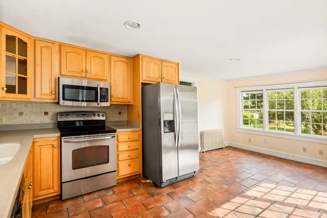 $385,000 | 108 Derby Road, Islesboro, ME 04848