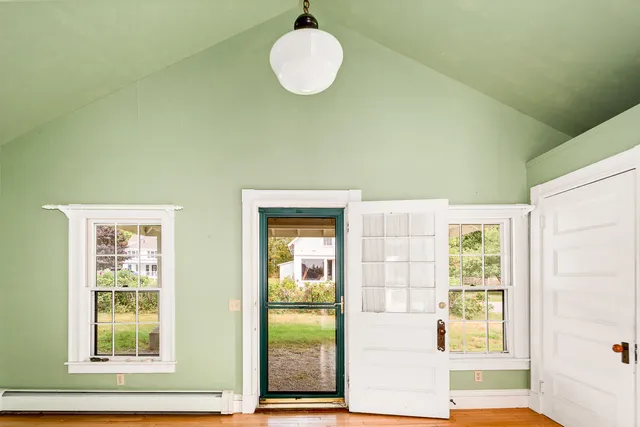 $385,000 | 108 Derby Road, Islesboro, ME 04848